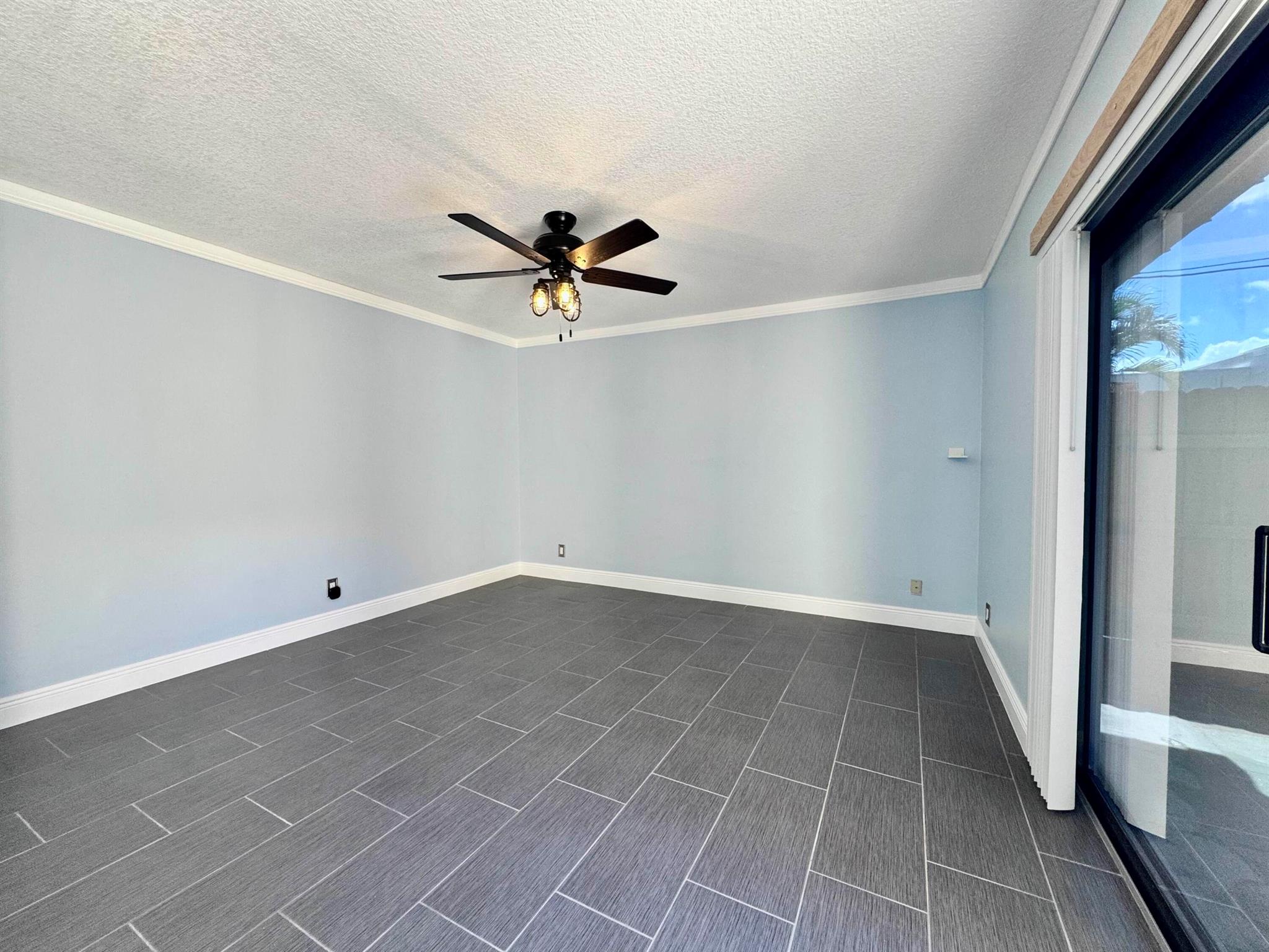WATERSIDE ESTATES - Residential