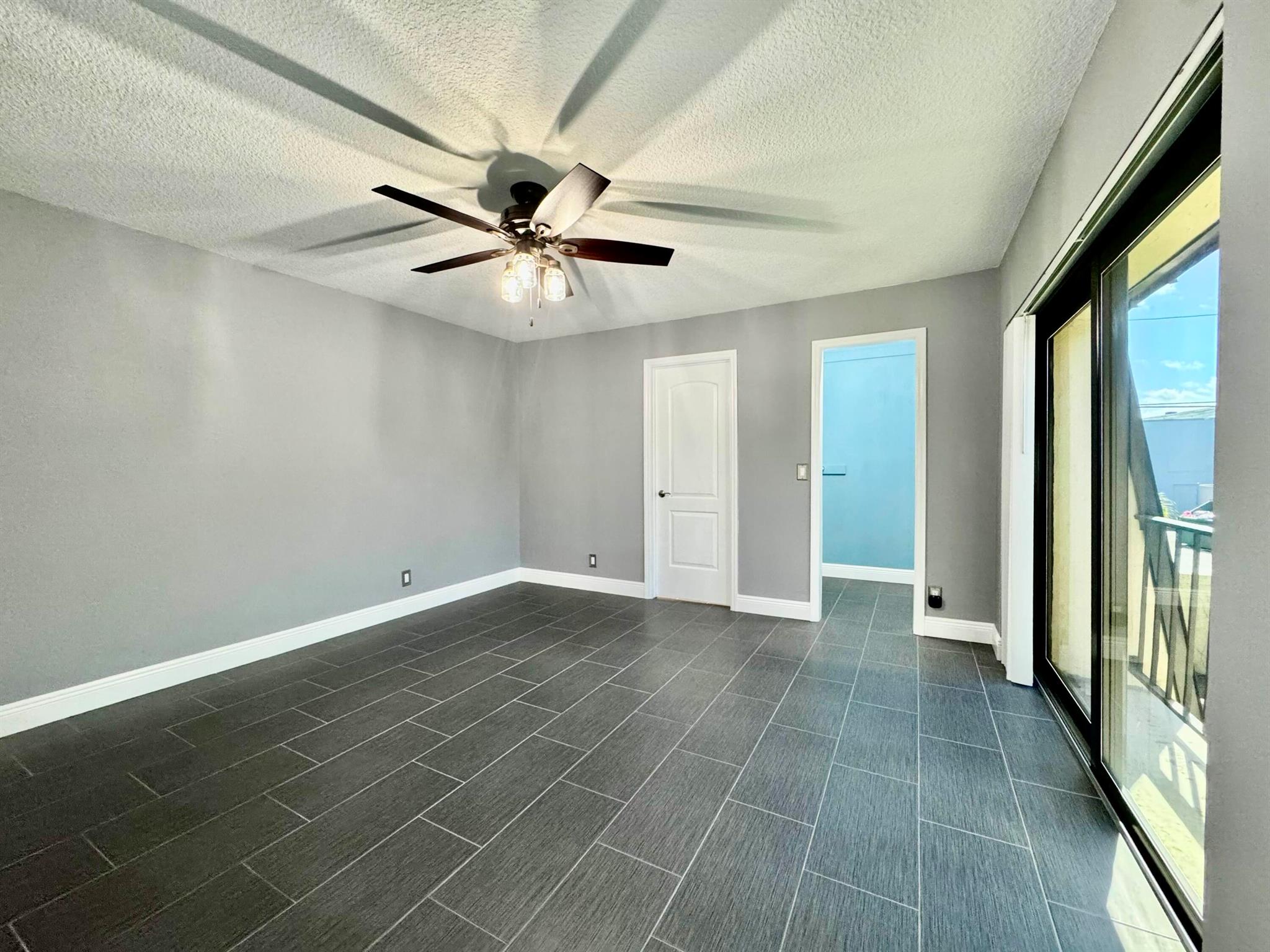 WATERSIDE ESTATES - Residential