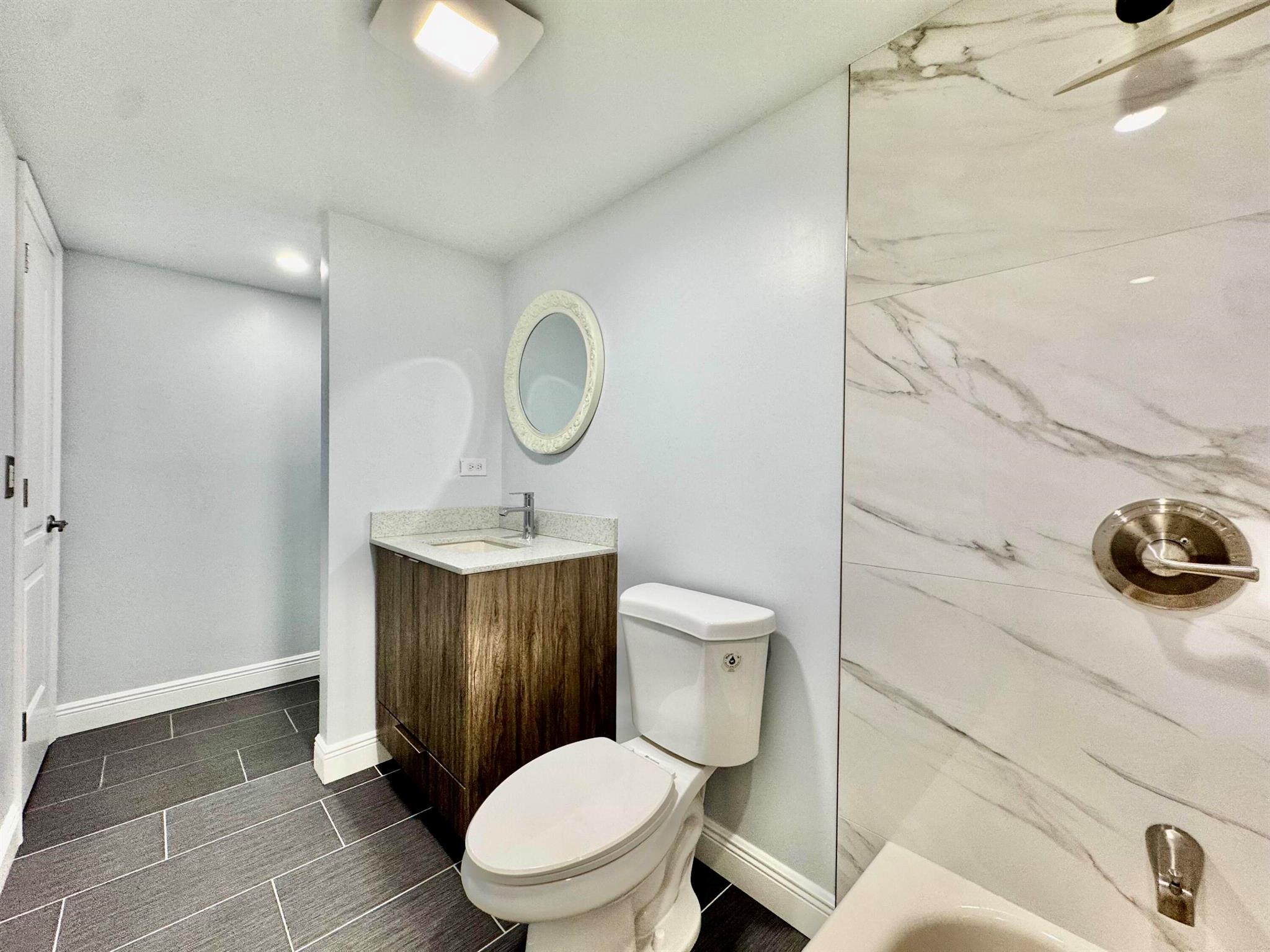 WATERSIDE ESTATES - Residential