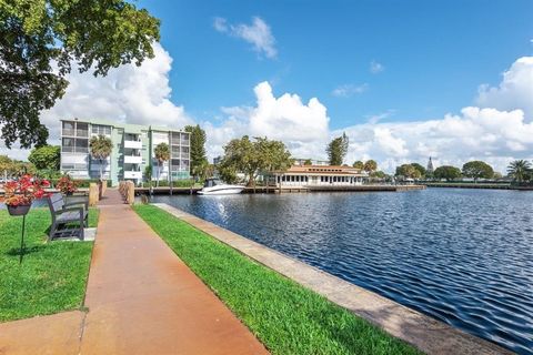 Photo of 2731 Taft Street #106, Hollywood, FL 33020 (MLS # B26019440)