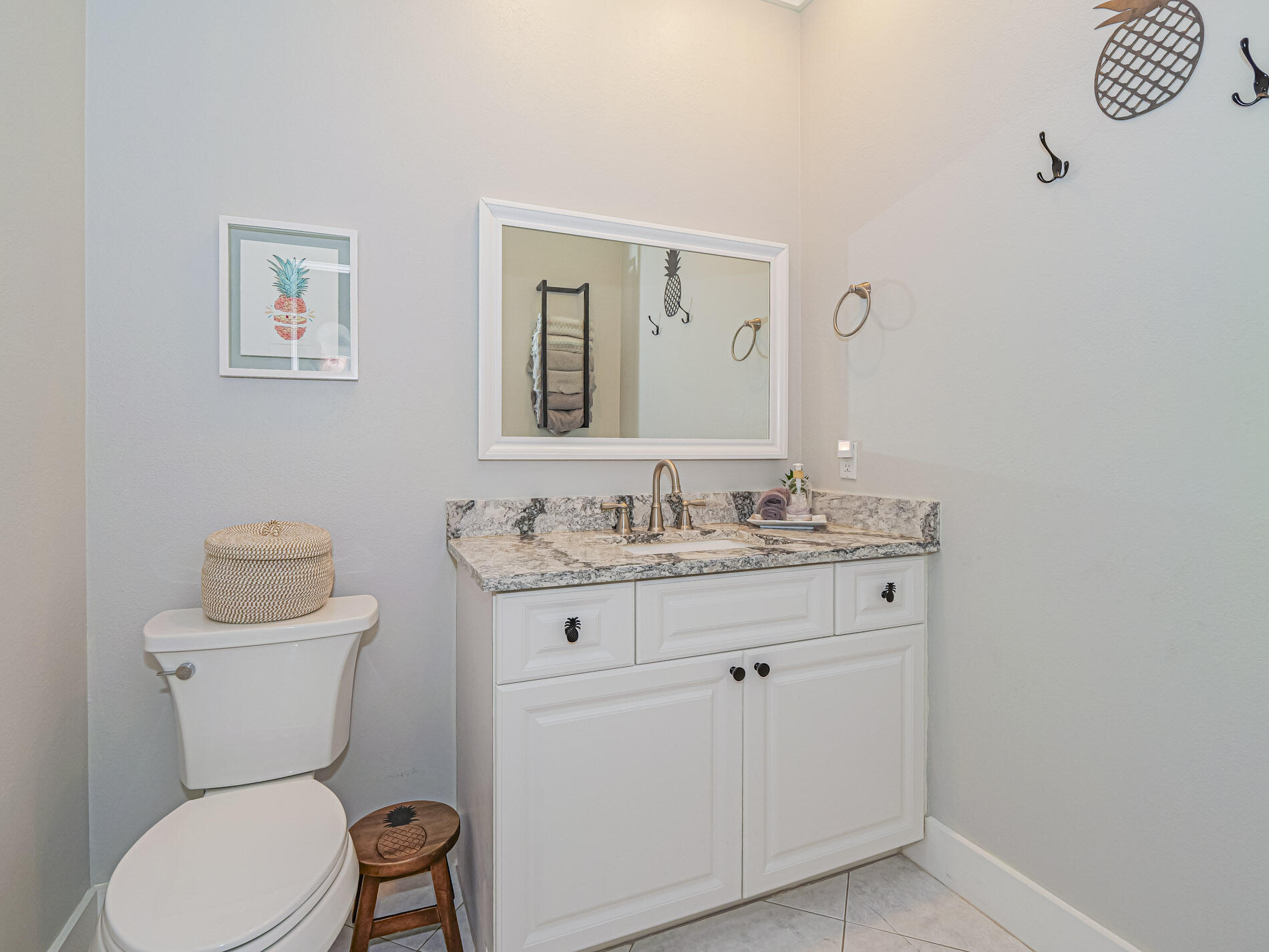 HICKORY HILL ESTATES - Residential