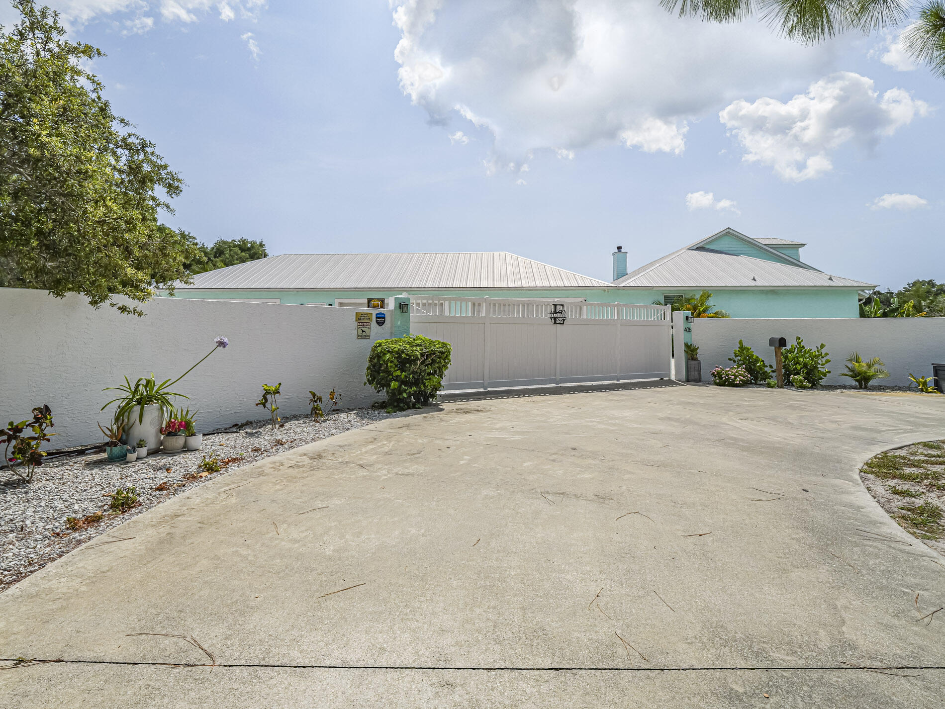 HICKORY HILL ESTATES - Residential