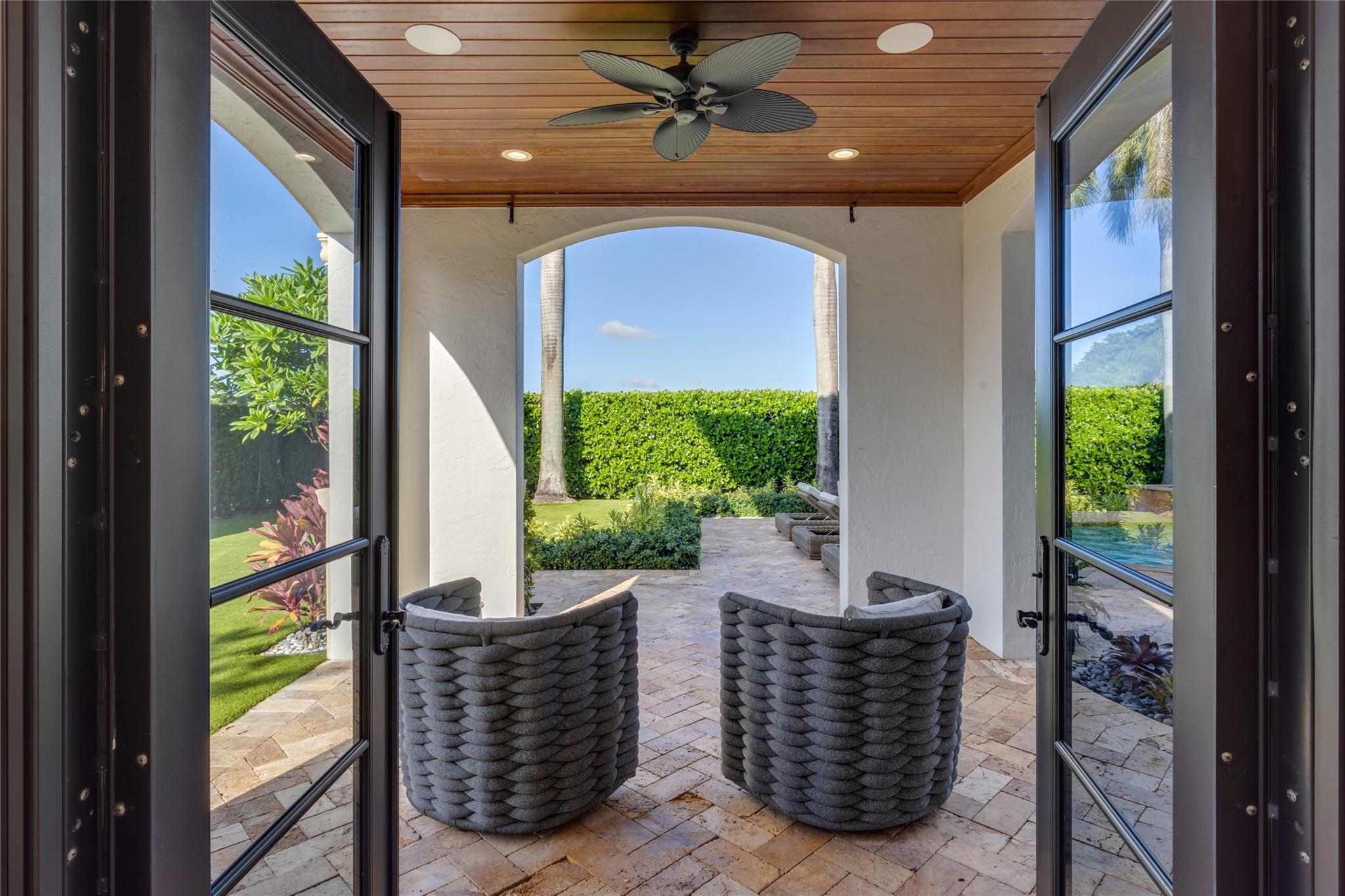 CORAL RIDGE COUNTRY CLUB - Residential