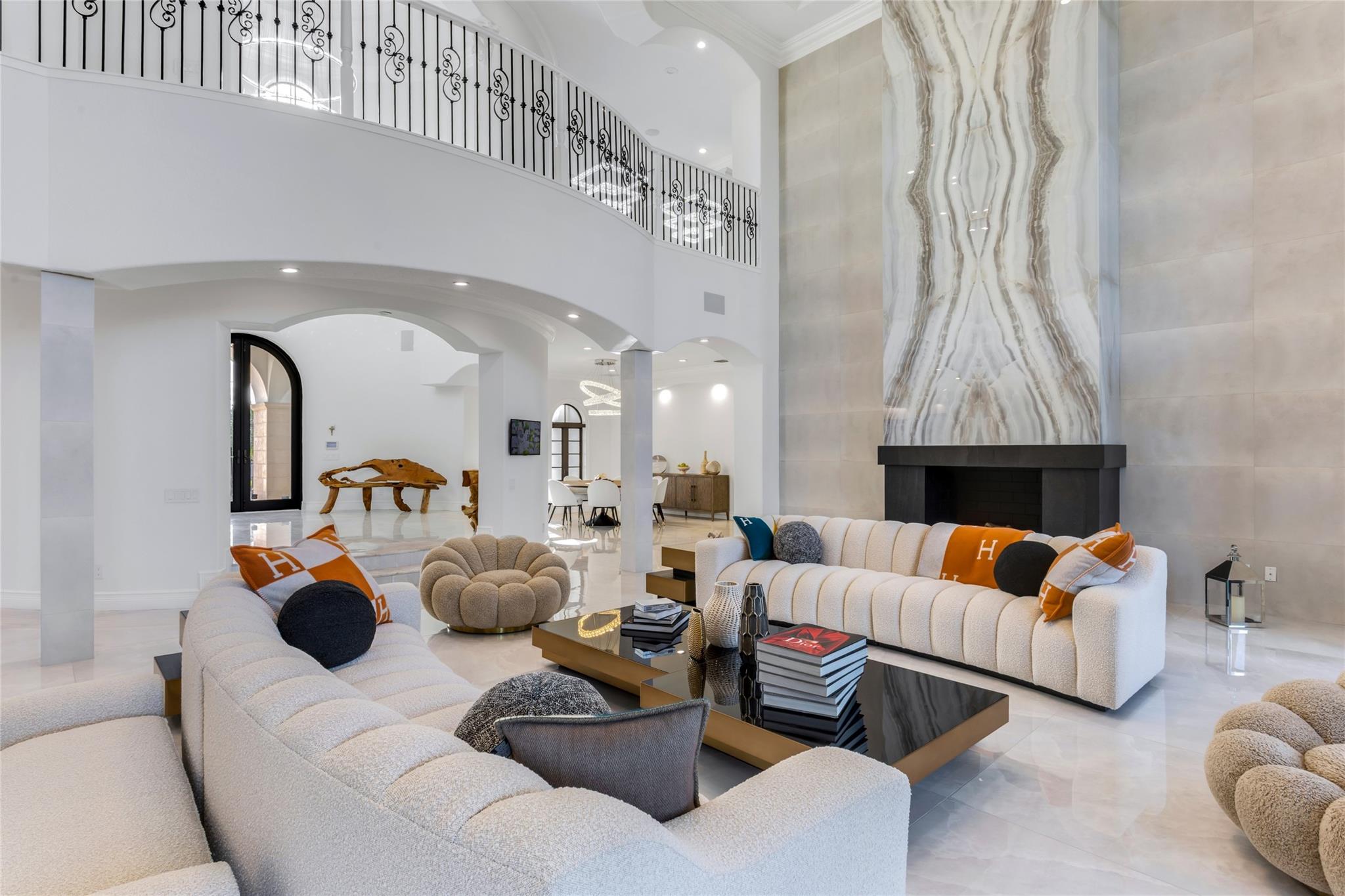 CORAL RIDGE COUNTRY CLUB - Residential