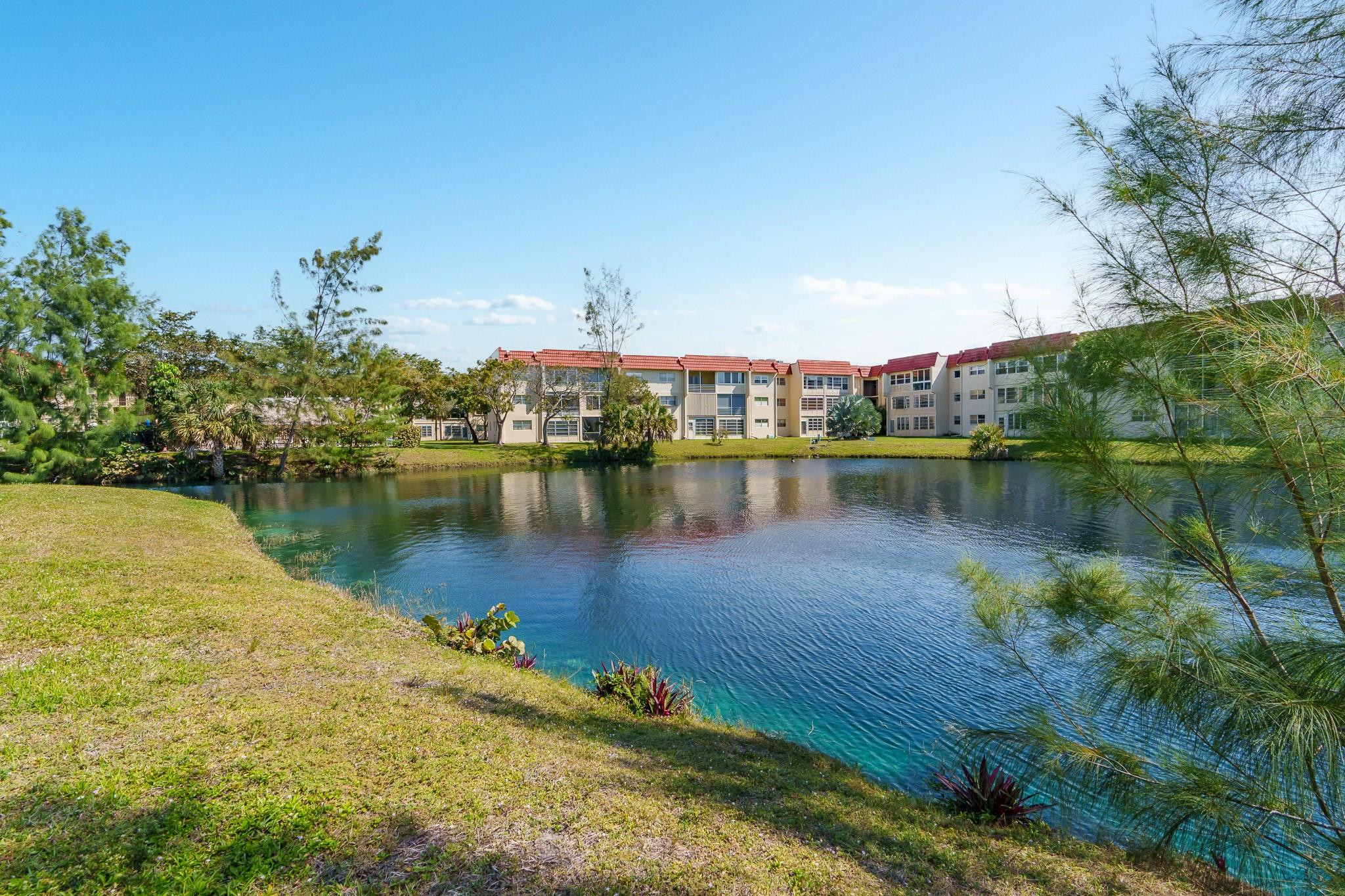 Sunrise Lakes - Residential