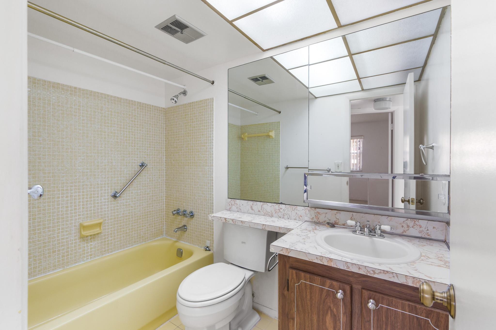 Sunrise Lakes - Residential