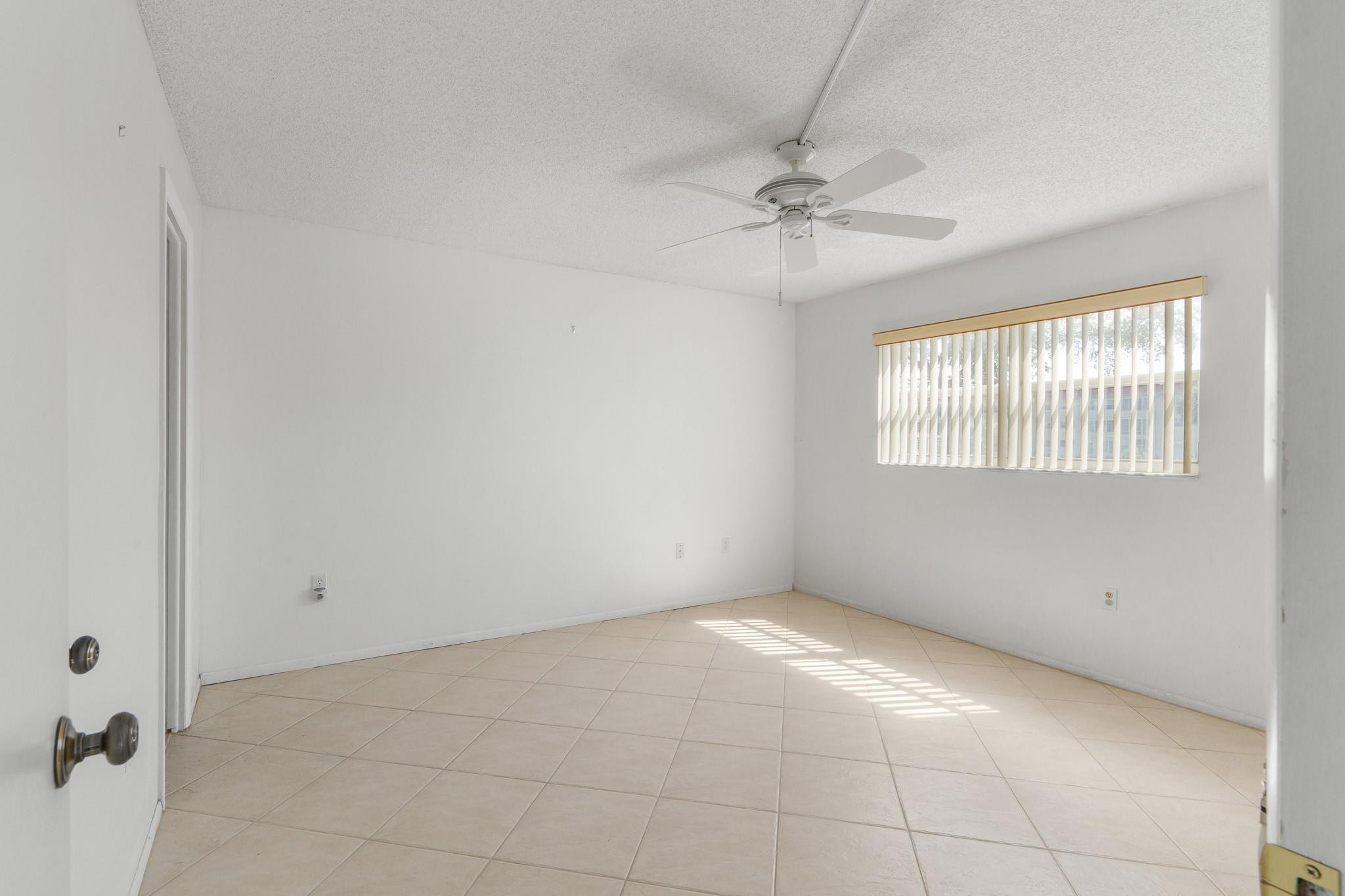 Sunrise Lakes - Residential