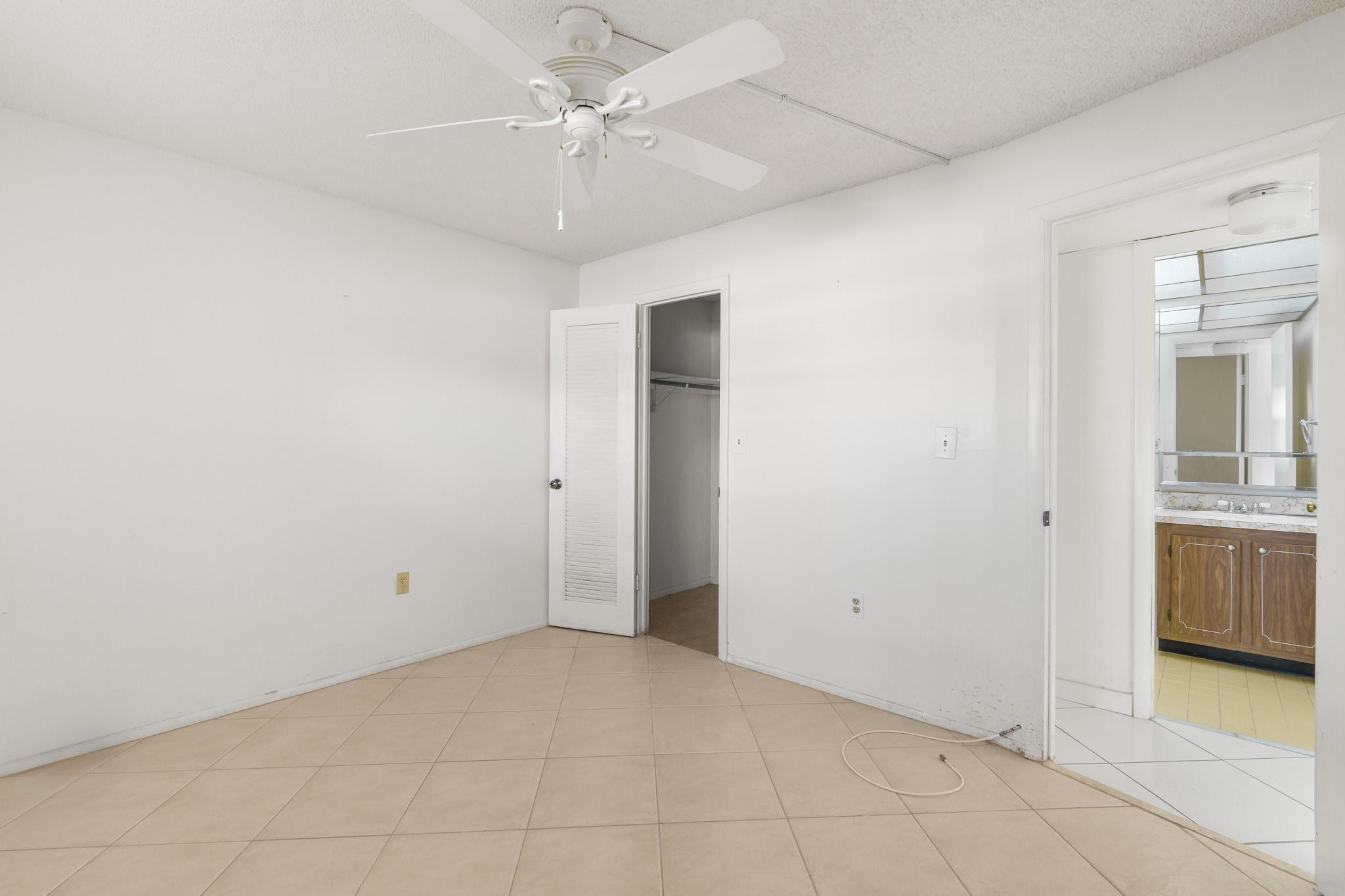 Sunrise Lakes - Residential