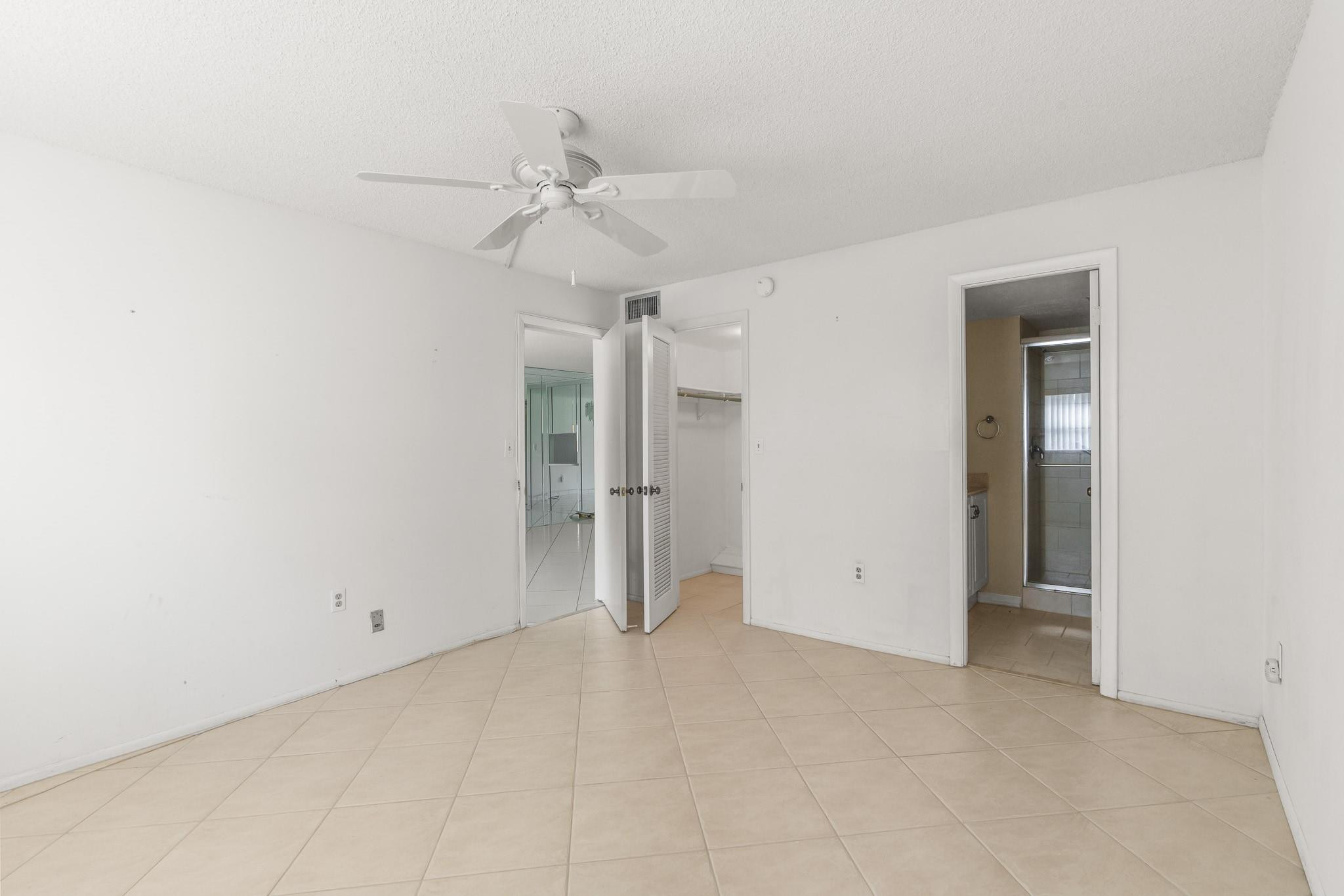 Sunrise Lakes - Residential