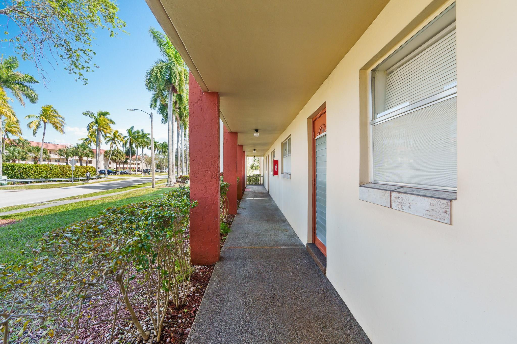 Sunrise Lakes - Residential