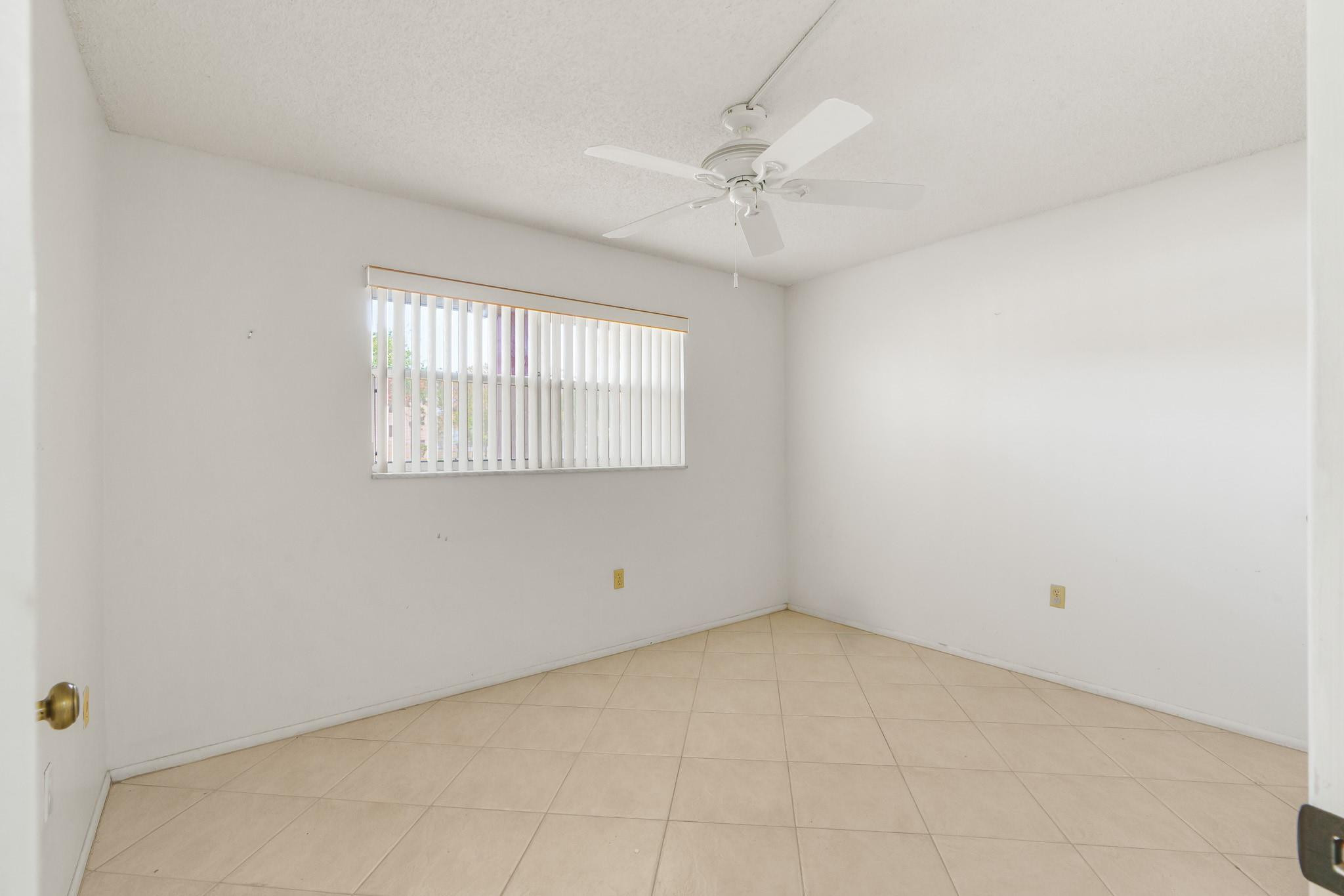 Sunrise Lakes - Residential