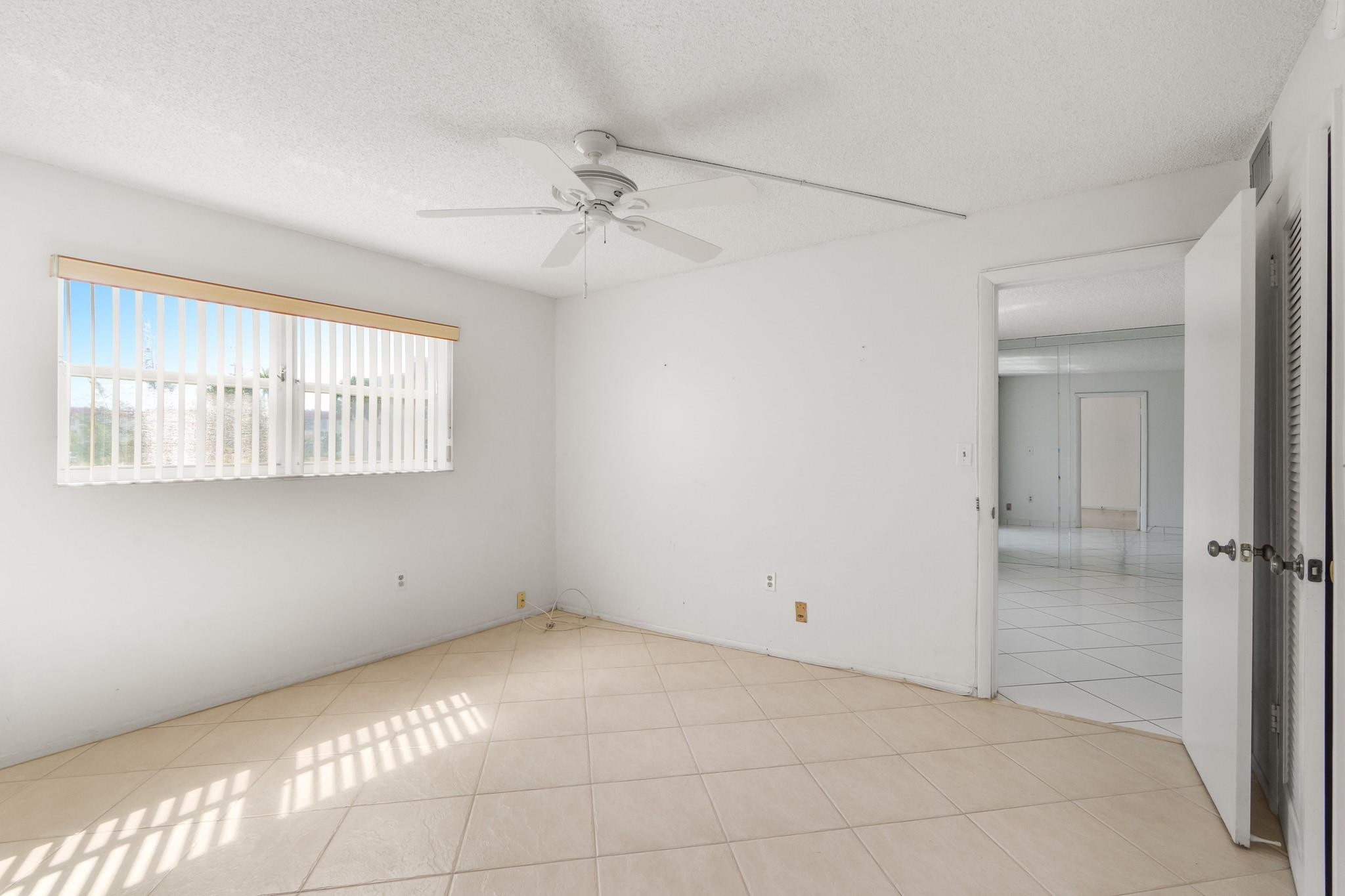 Sunrise Lakes - Residential