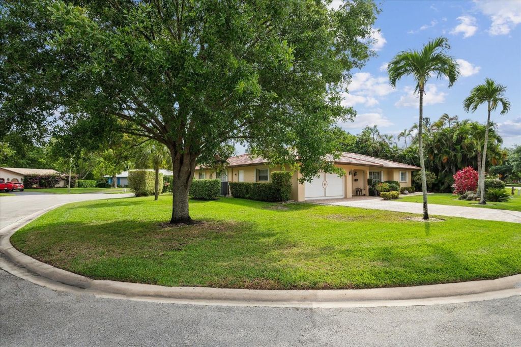 Photo of 10231 NW 43rd Street, Coral Springs, FL 33065 (MLS # F10497025)