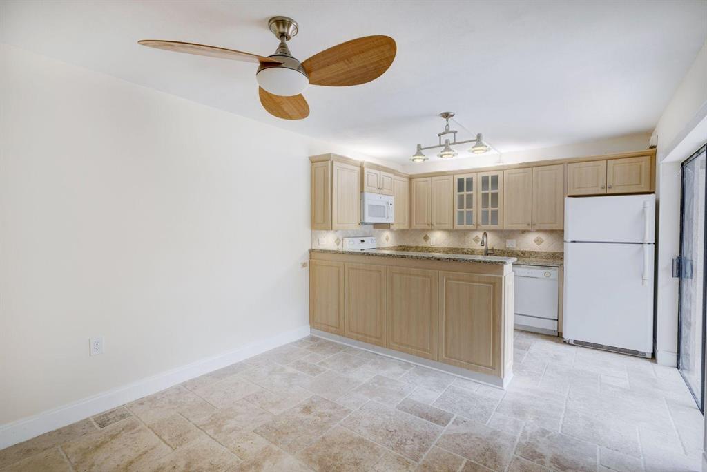 GLENWOOD TWNHS - Residential