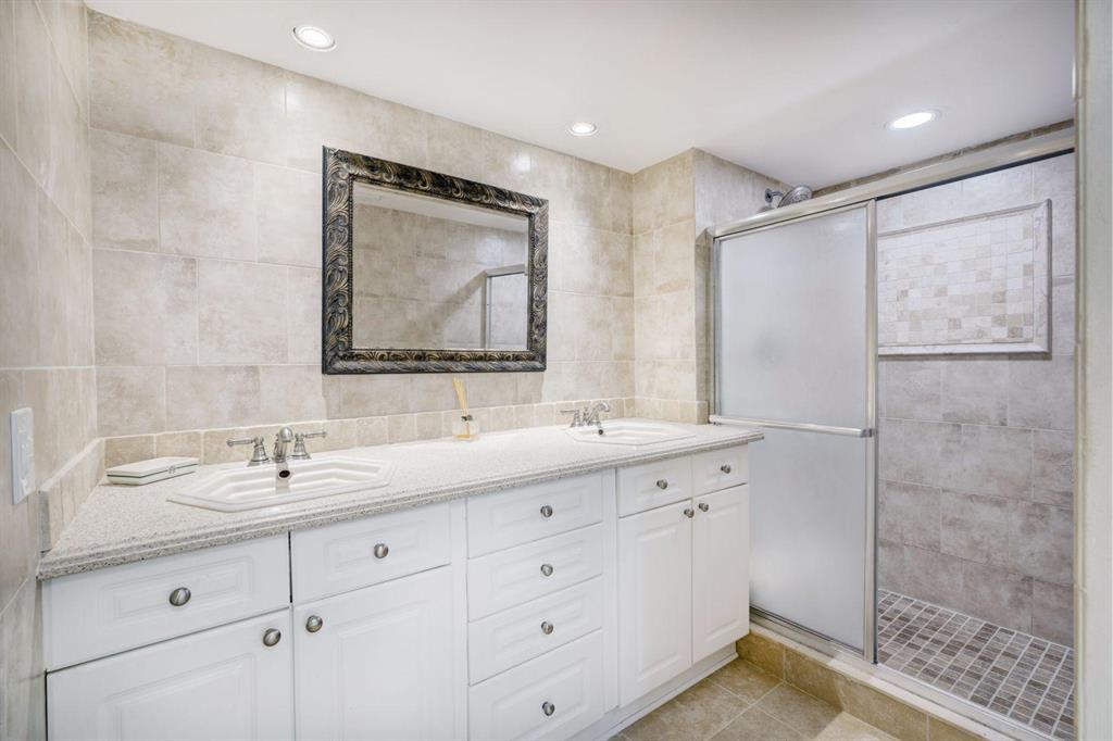 GLENWOOD TWNHS - Residential