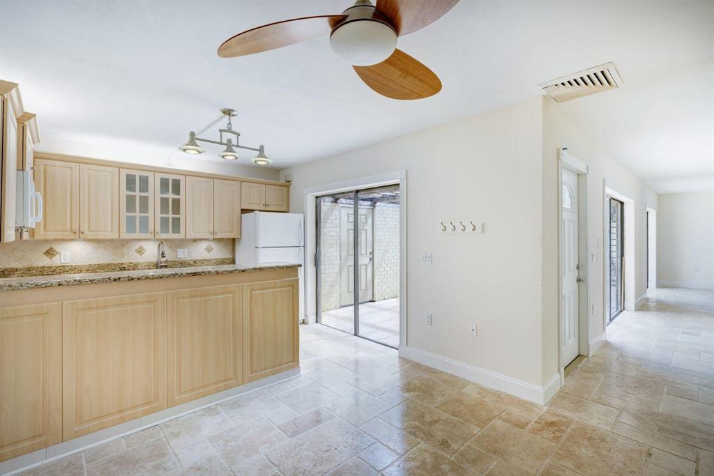 GLENWOOD TWNHS - Residential