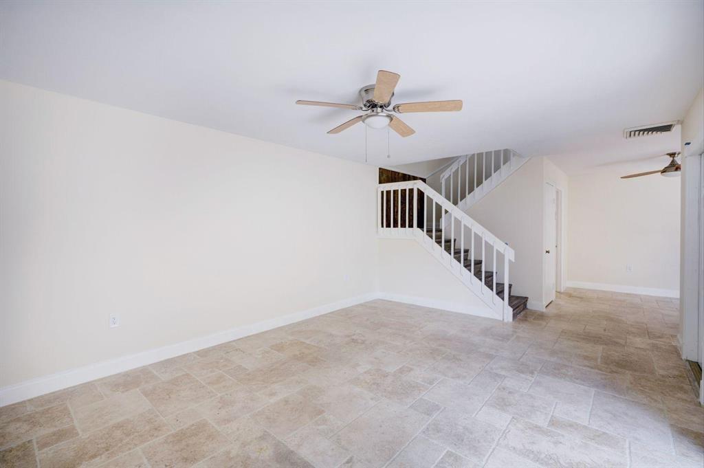 GLENWOOD TWNHS - Residential