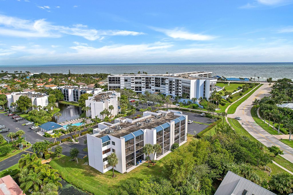 Photo of 1605 S Us Highway 1 #F305, Jupiter, FL 33477 (MLS # R10853508)