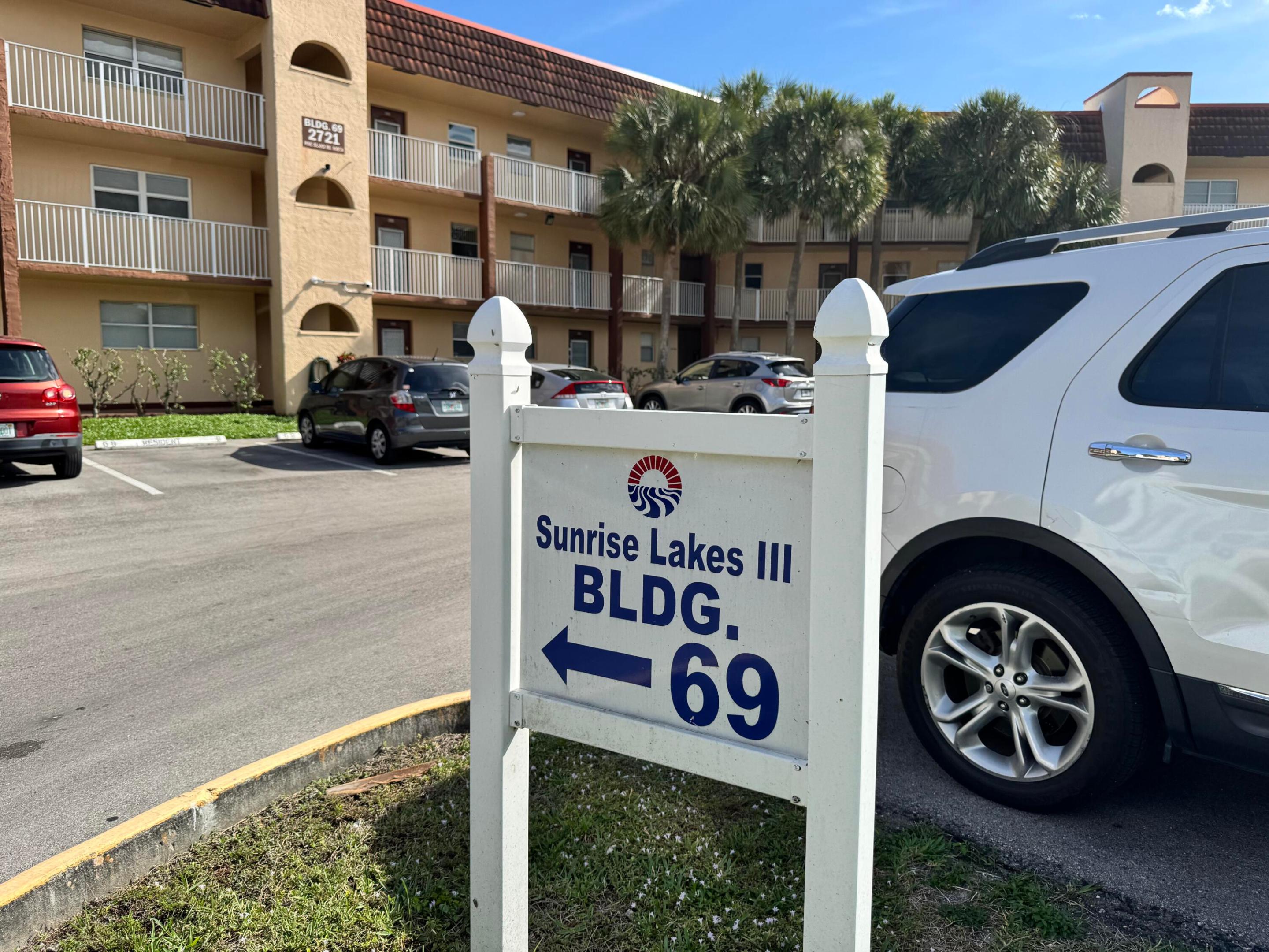 SUNRISE LAKES 69 CONDO - Residential