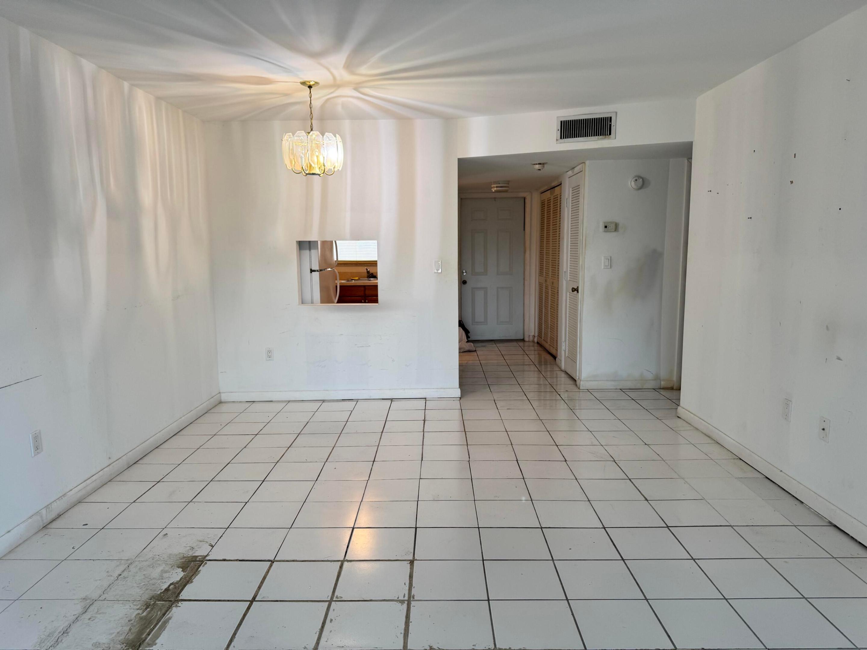 SUNRISE LAKES 69 CONDO - Residential