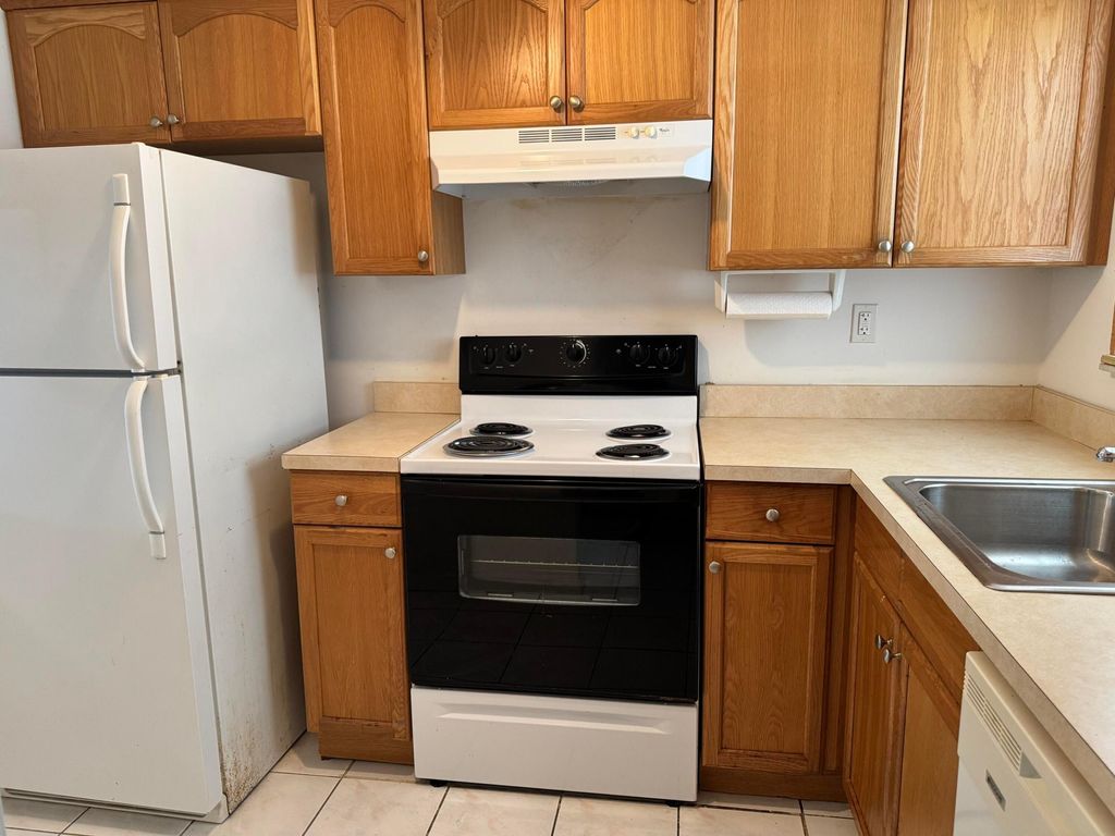 Photo of 2721 N Pine Island Road #301, Sunrise, FL 33322 (MLS # B26001561)