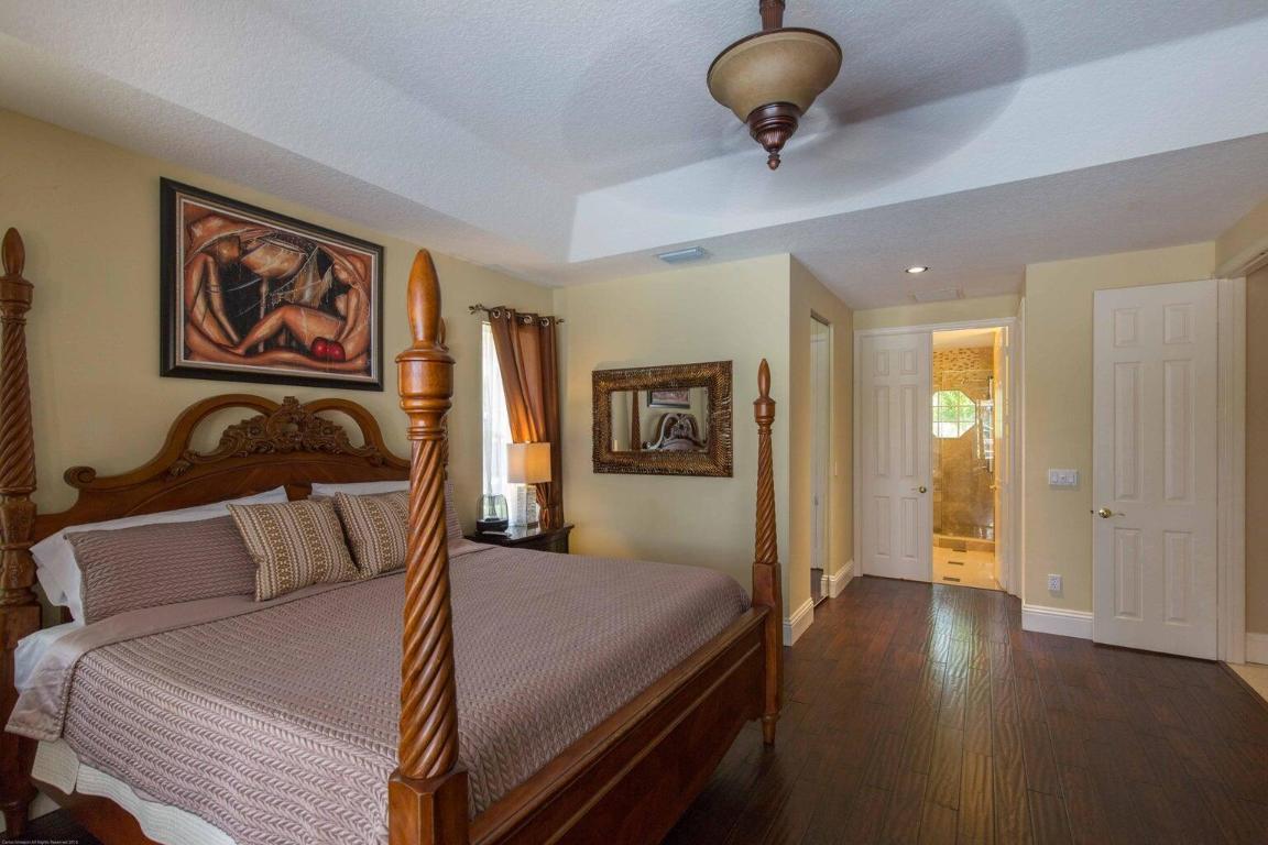 PADDOCK PARK 1 OF WELLINGTON - Residential Lease