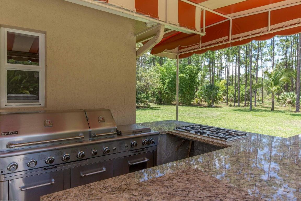 PADDOCK PARK 1 OF WELLINGTON - Residential Lease