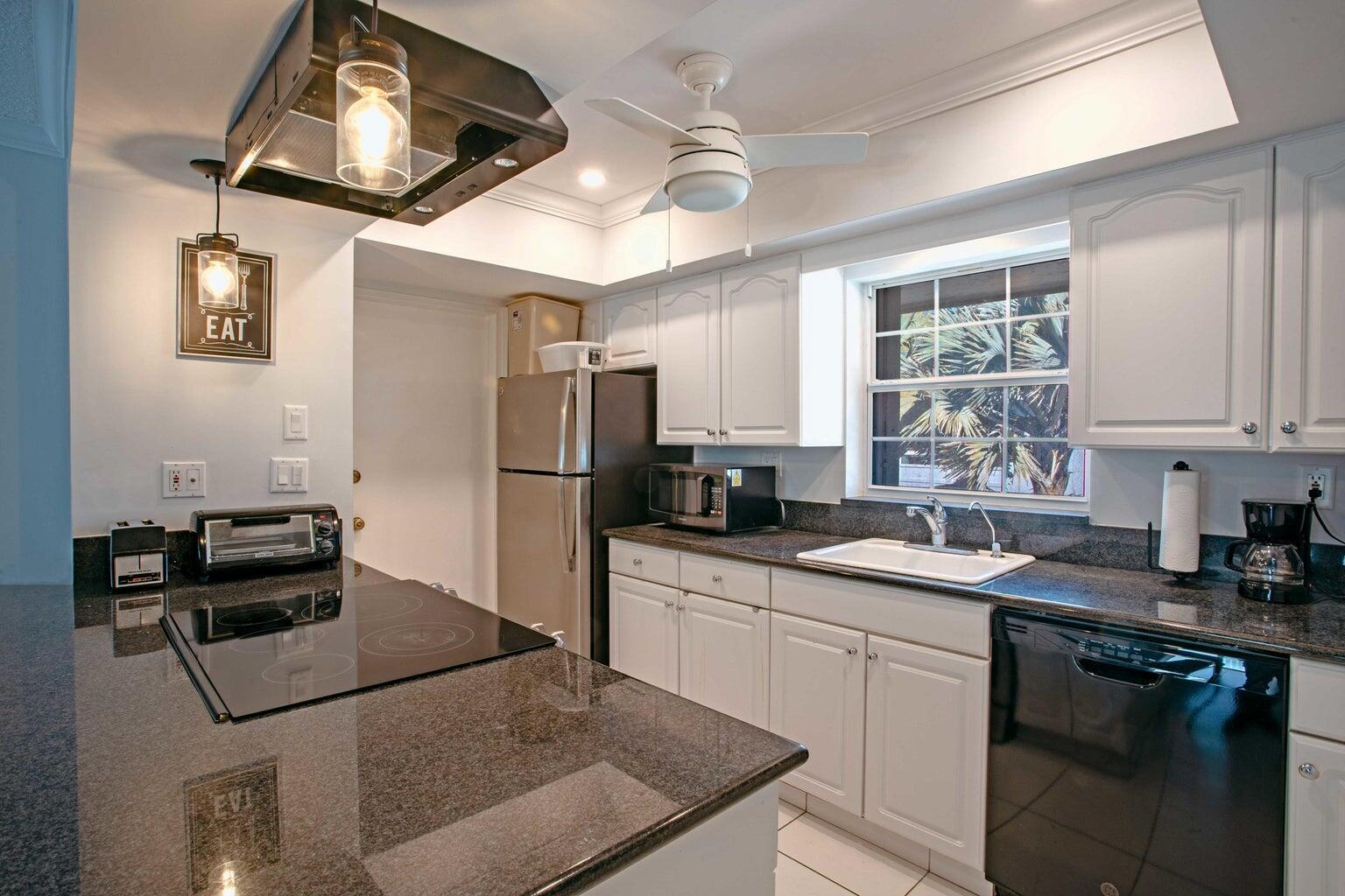 Ocean Manor - Residential Lease