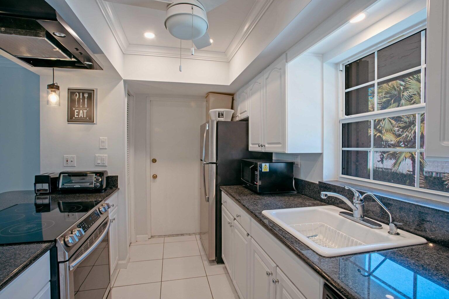 Ocean Manor - Residential Lease