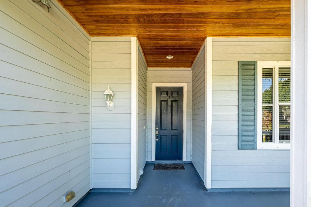 Photo of 615 NE Canoe Park Circle, Port Saint Lucie, FL 34983 (MLS # R11122423)