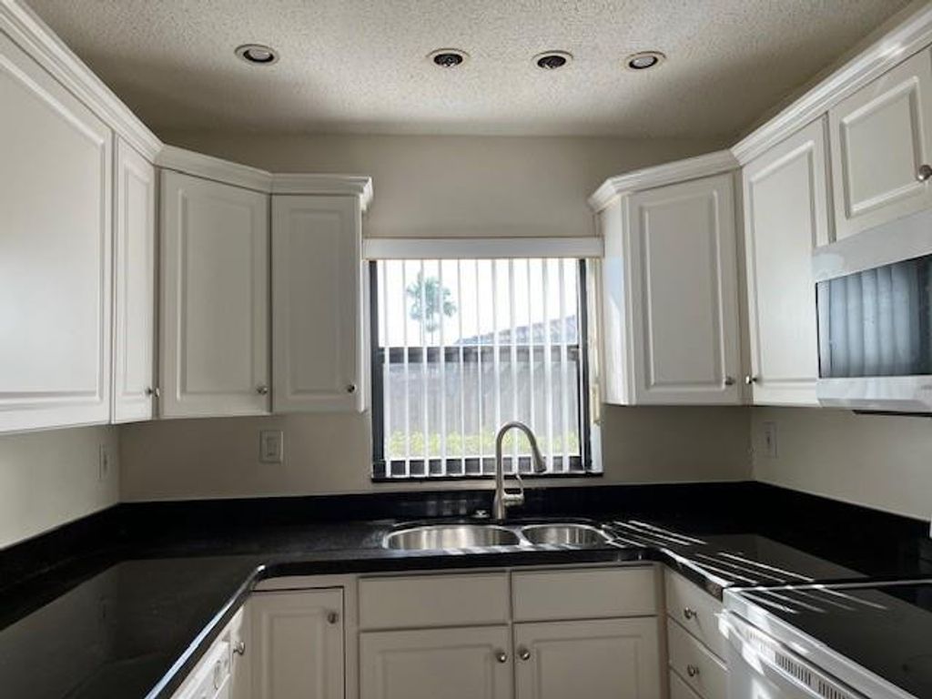Photo of 10631 NW 39th Street, Coral Springs, FL 33065 (MLS # B26037907)