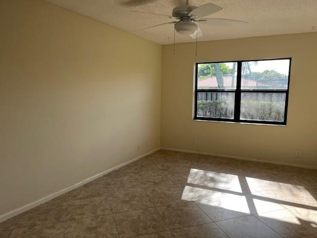 10631 NW 39th Street