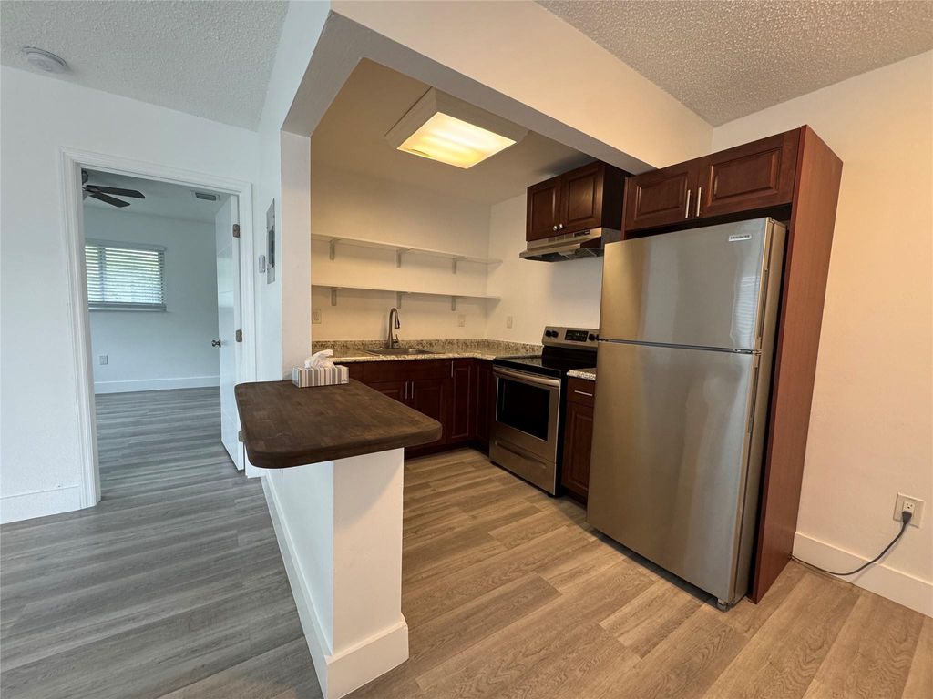 Photo of 820 NE 17th Avenue #5, Fort Lauderdale, FL 33304 (MLS # F10549497)