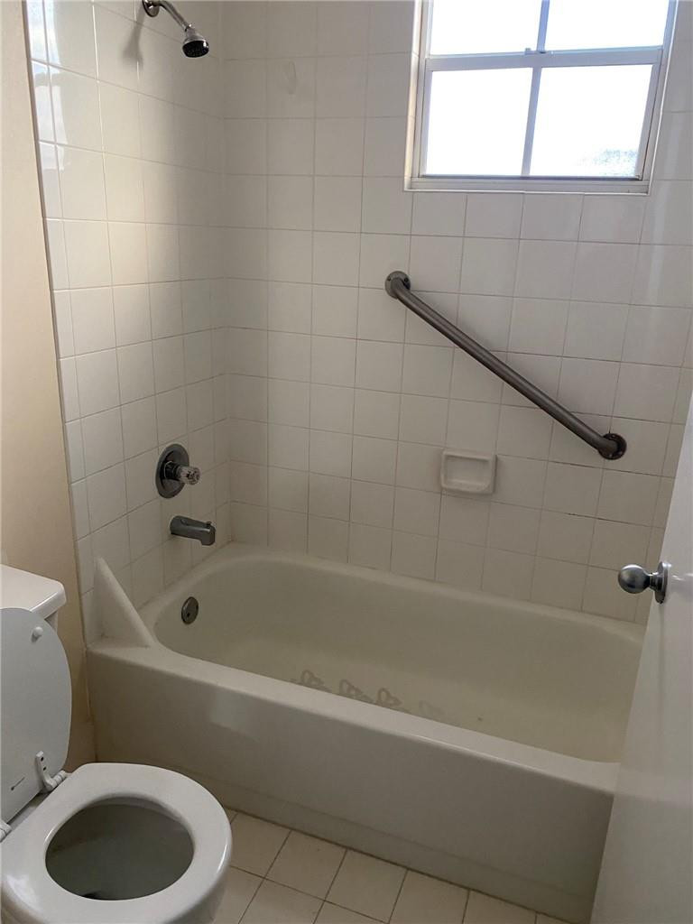 Apple Creek 133-8 B - Residential Lease