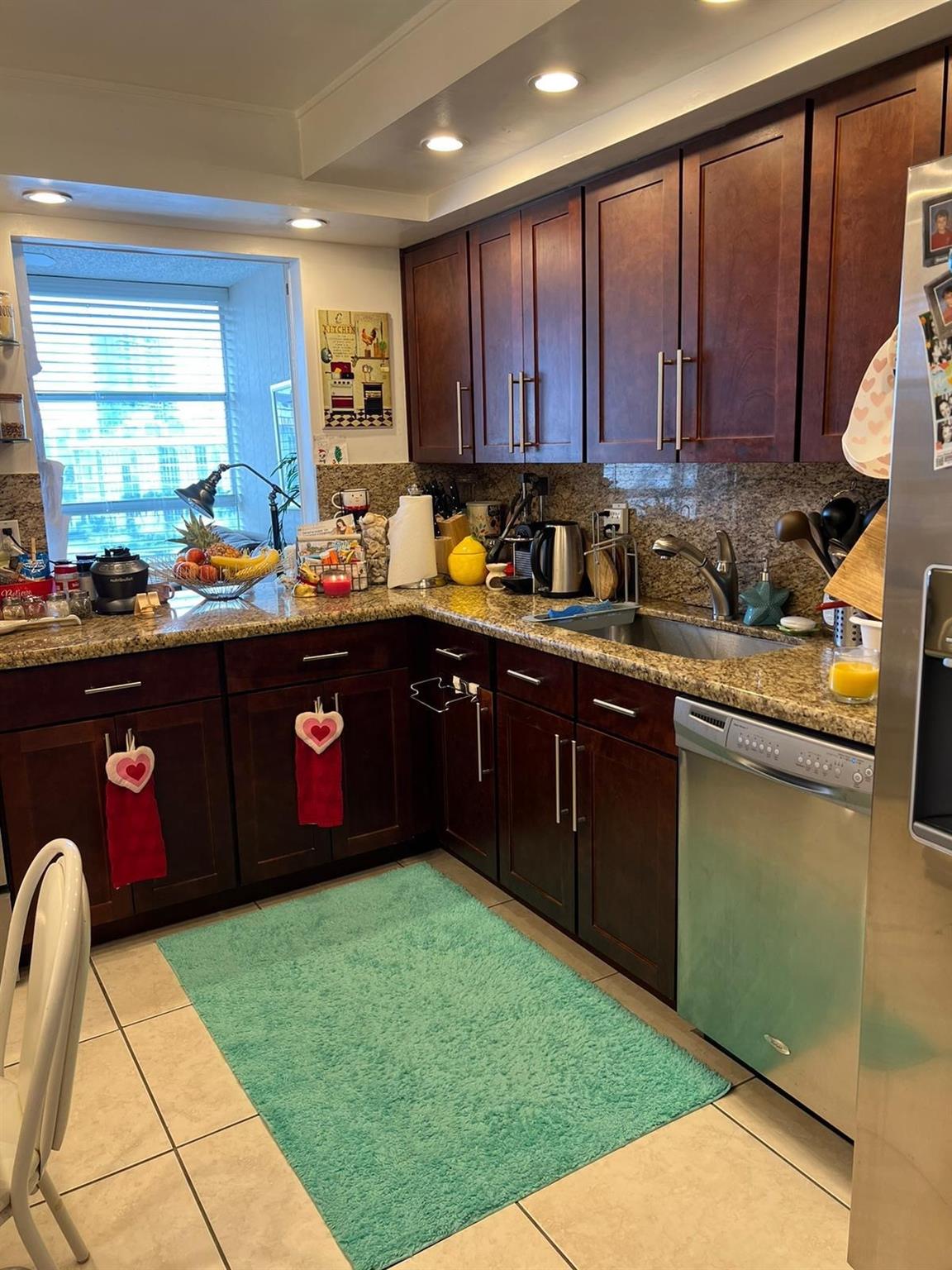 Desoto Park Condo - Residential Lease