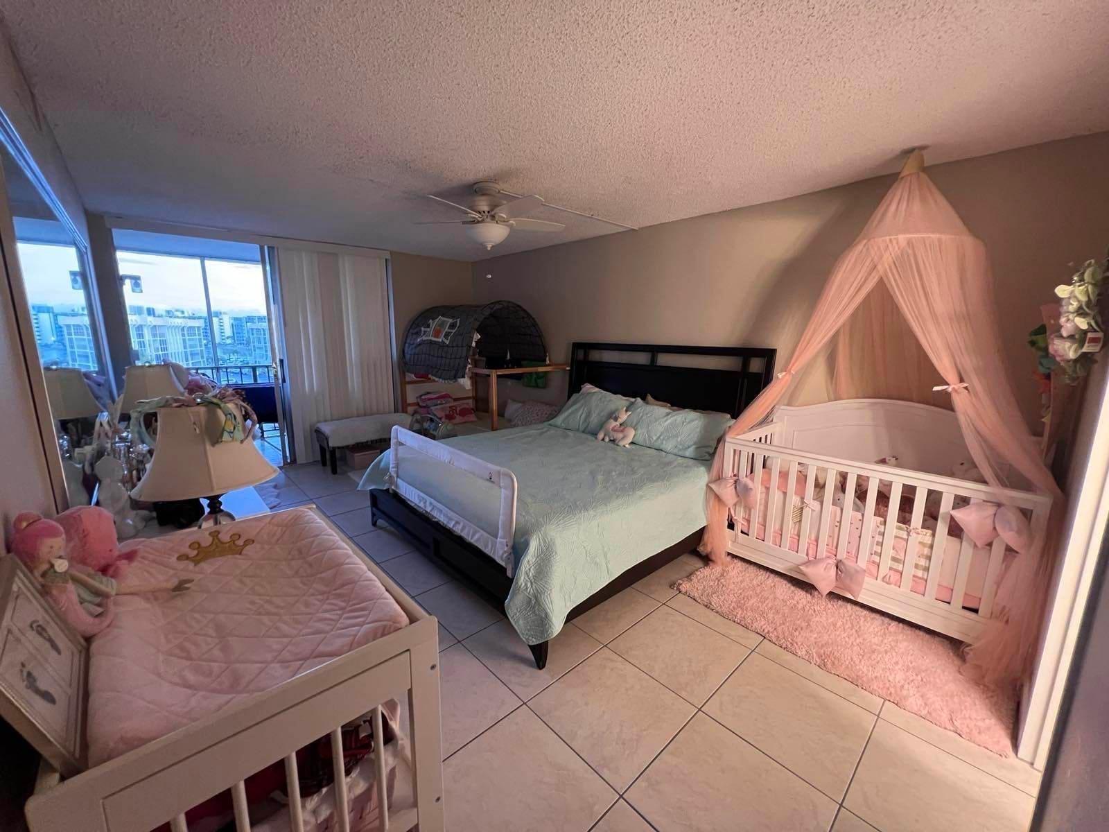 Desoto Park Condo - Residential Lease