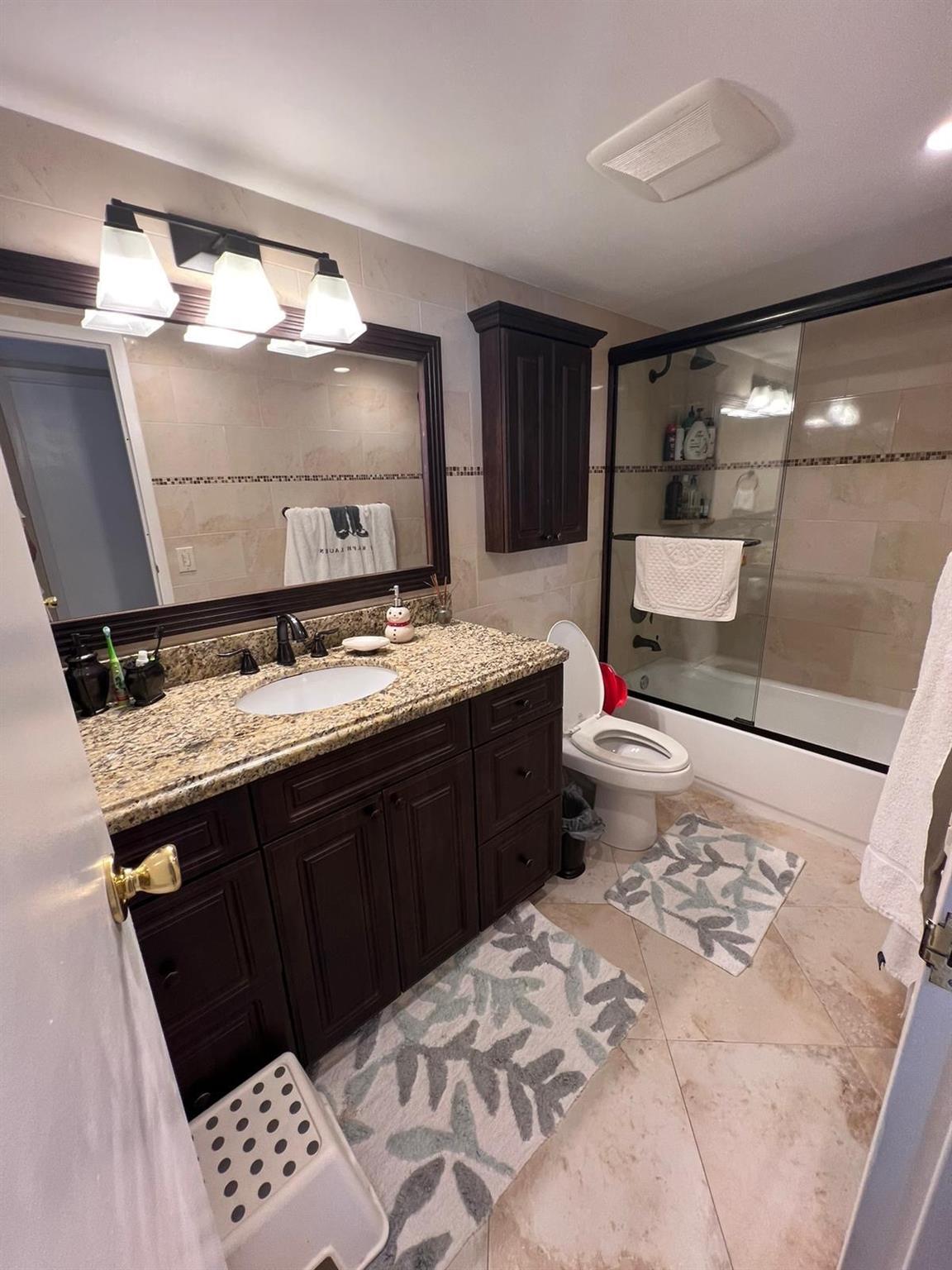 Desoto Park Condo - Residential Lease