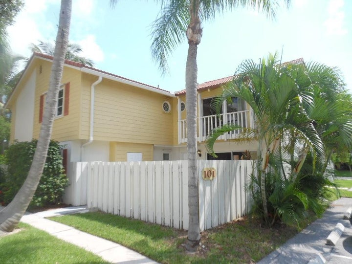 Photo 1 of 1 — 101 SEABREEZE Circle, Jupiter, FL 33477