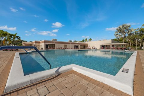Tiny photo for 4725 E Lucerne Lakes Blvd Boulevard E #114, Lake Worth, FL 33467 (MLS # B26021113)