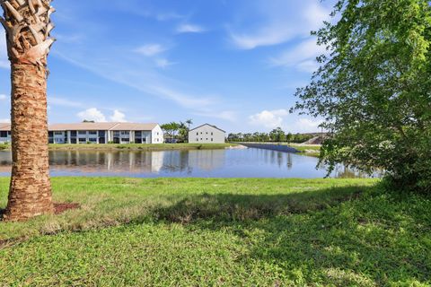 Tiny photo for 4725 E Lucerne Lakes Blvd Boulevard E #114, Lake Worth, FL 33467 (MLS # B26021113)