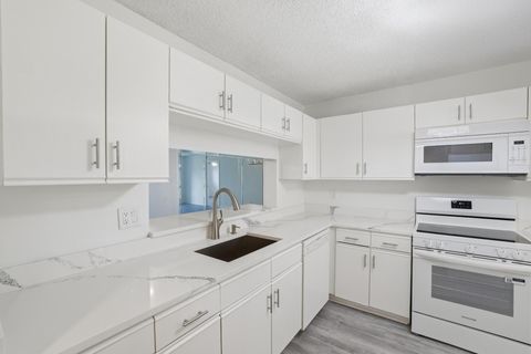 Tiny photo for 4725 E Lucerne Lakes Blvd Boulevard E #114, Lake Worth, FL 33467 (MLS # B26021113)