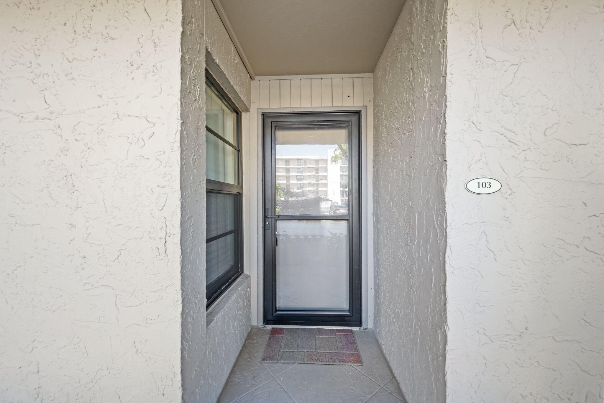 8 Royal Palm Way 103
