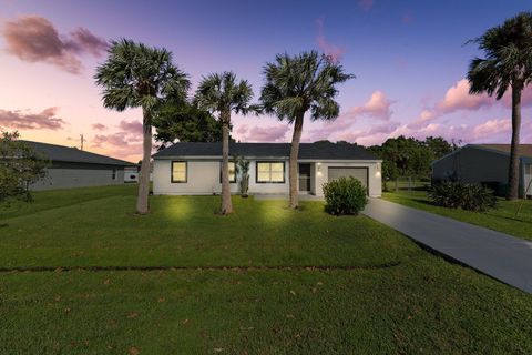 A home in Port St Lucie