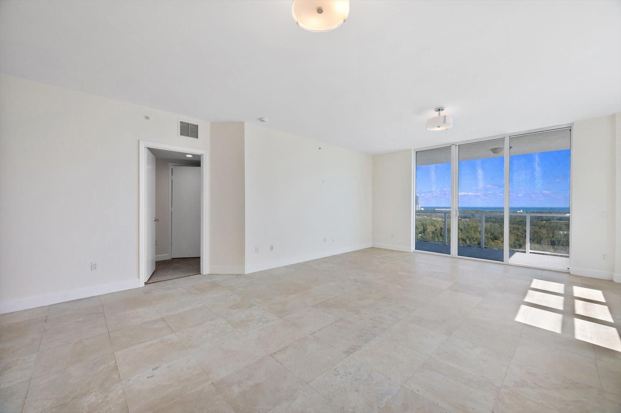 THE OAKS I CONDO - Residential