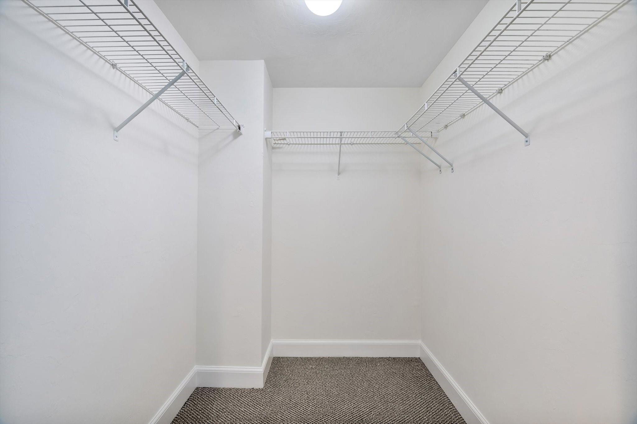 THE OAKS I CONDO - Residential