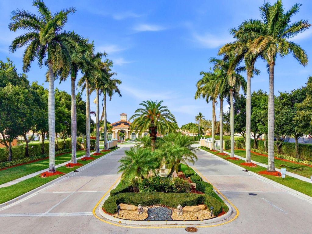 Photo of 7420 Lugano Drive, Boynton Beach, FL 33437 (MLS # R11168876)