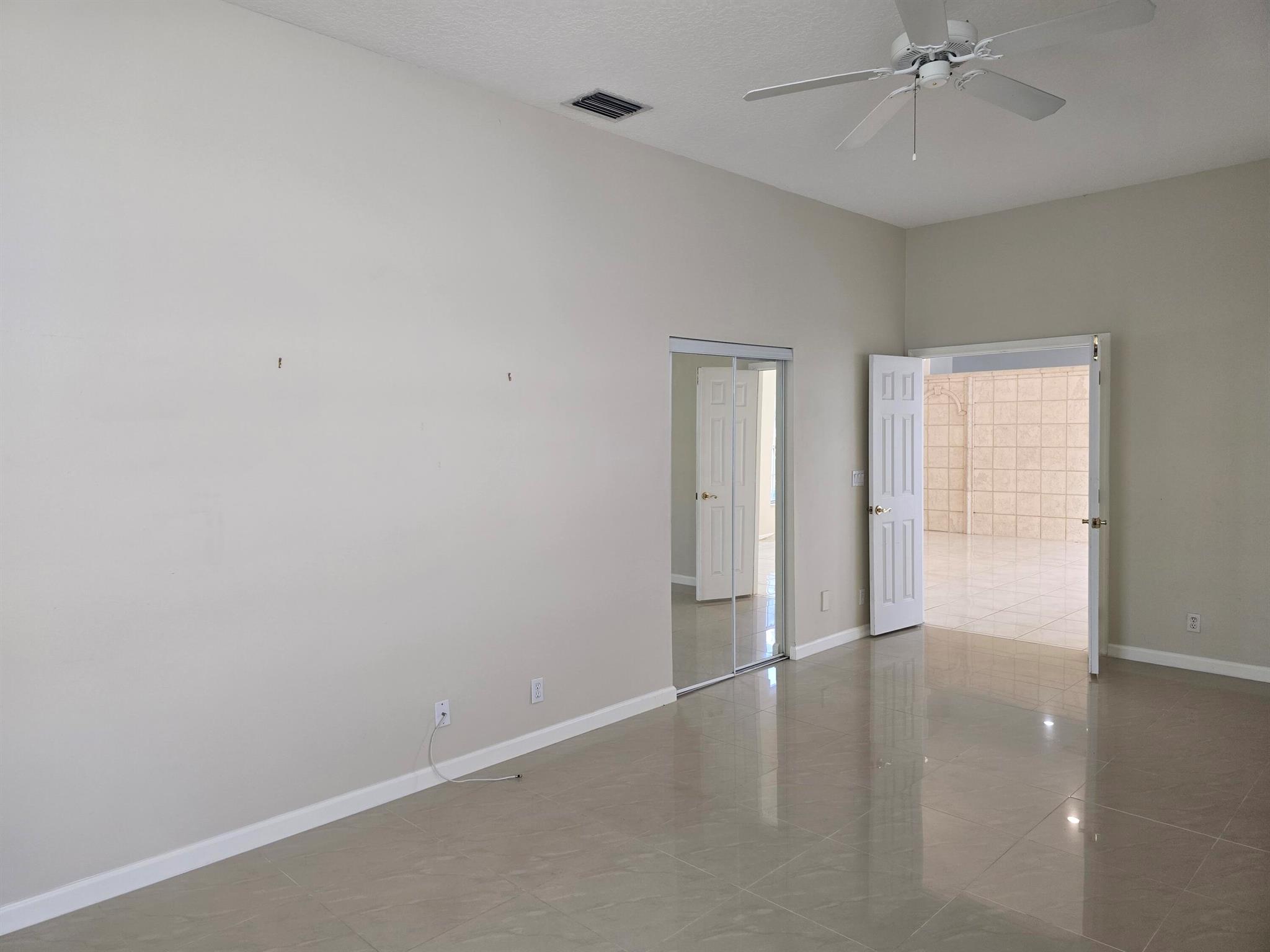 FAIRFIELDS LACUNA 1-A - Residential Lease
