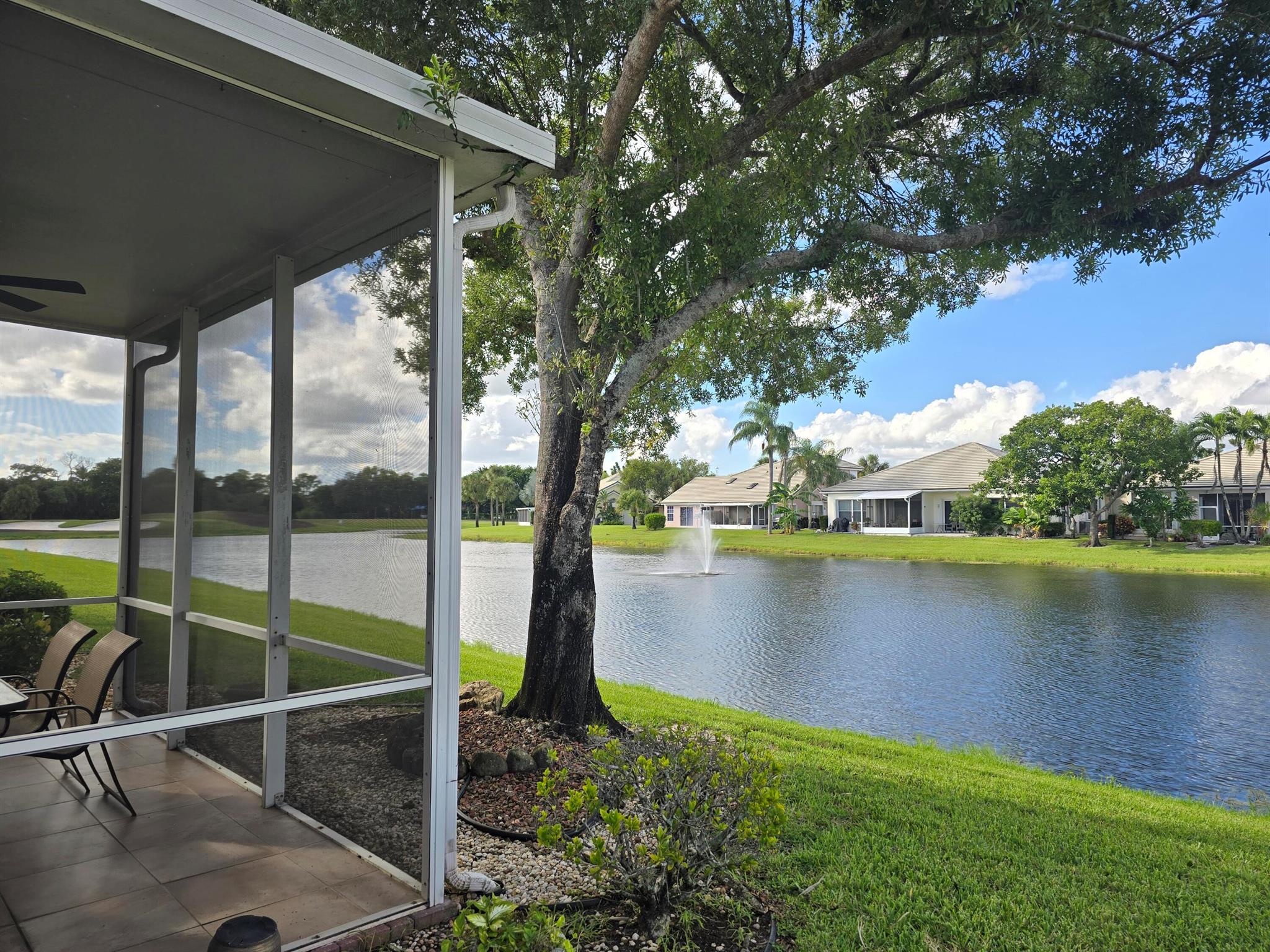 FAIRFIELDS LACUNA 1-A - Residential Lease