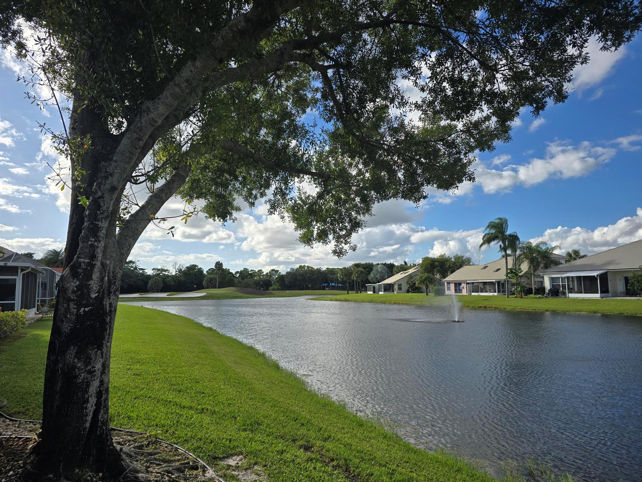 FAIRFIELDS LACUNA 1-A - Residential Lease