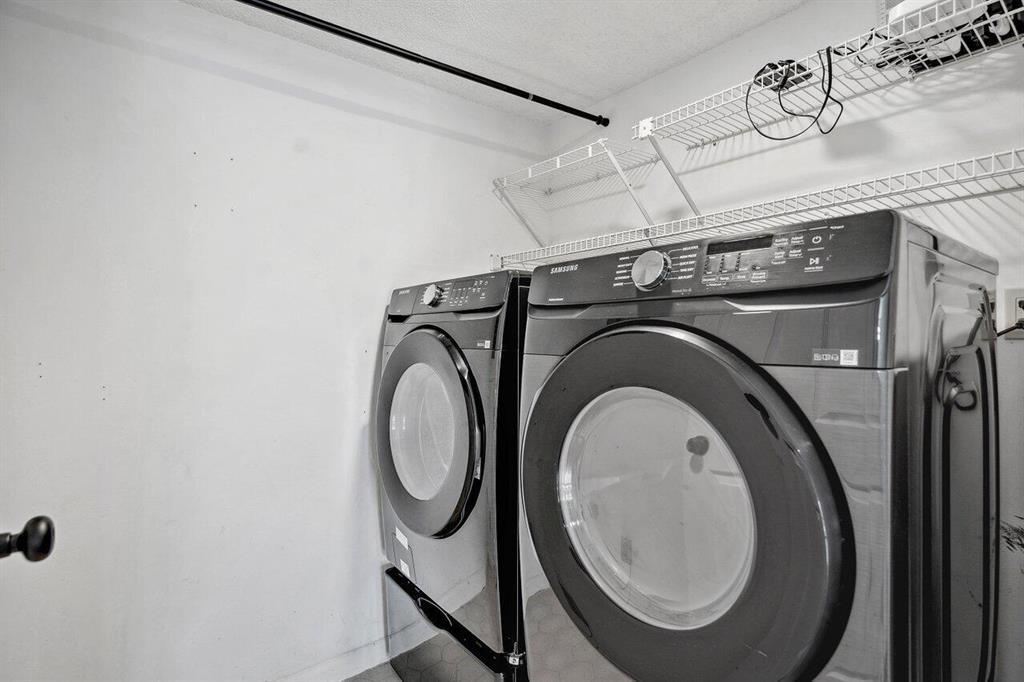 Pine Ridge At Delray Beac - Residential Lease